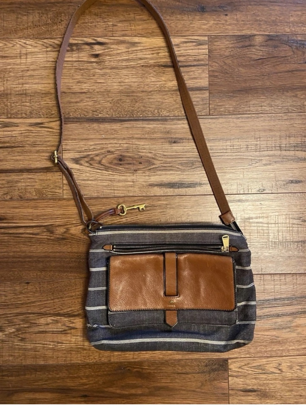 Fossil Kinley Crossbody Purse Chambray Stripe Woven Brown Leather Flap & Strap